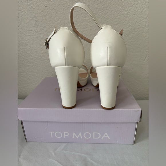 Top Moda Cream Block Heel Sandals Size 8 - Picture 2 of 8